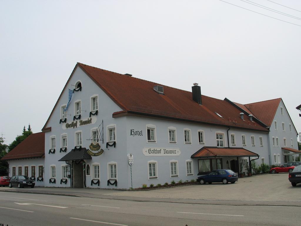 Hotel Neuwirt Hallbergmoos Exterior foto